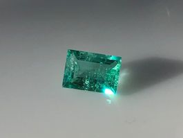 SMARAGD bläulich/grün  4-eckig    0.63cts   Ural / Sibirien