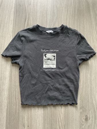 Dunkles Crop-Top mit Spruch - Grösse S - Sommer