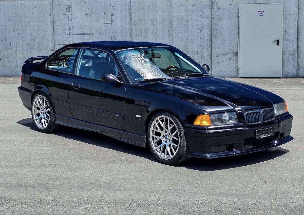 BMW Automobili: BMW 328 i – Usato da Rüti ZH venduto da Digen999