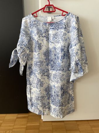 Dress H&M blue white pattern size 36