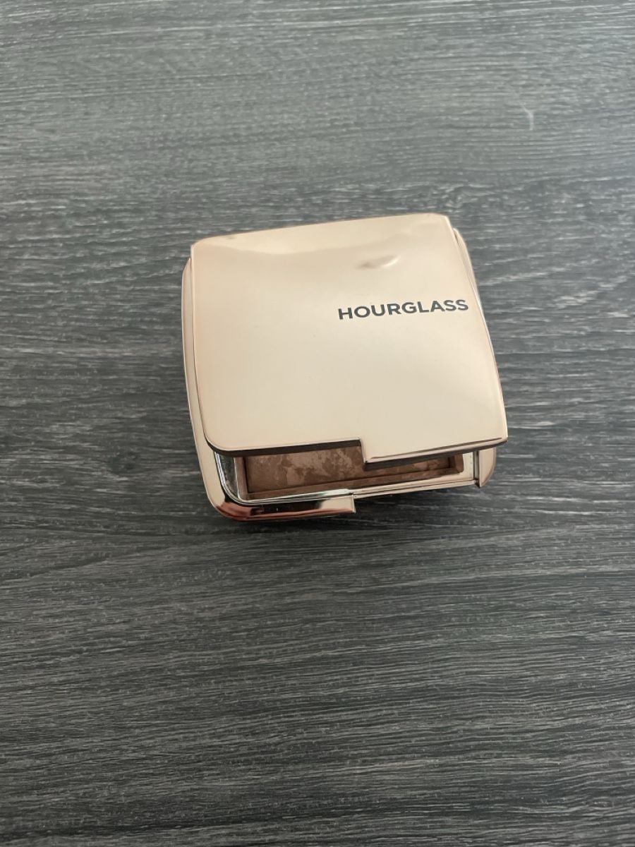 Hourglass Make-up: Hourglass - Ambient Luminous Bronze Light – Usato da Glattpark (Opfikon) venduto da Rusalkaa
