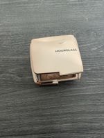Hourglass - Ambient Luminous Bronze Light
