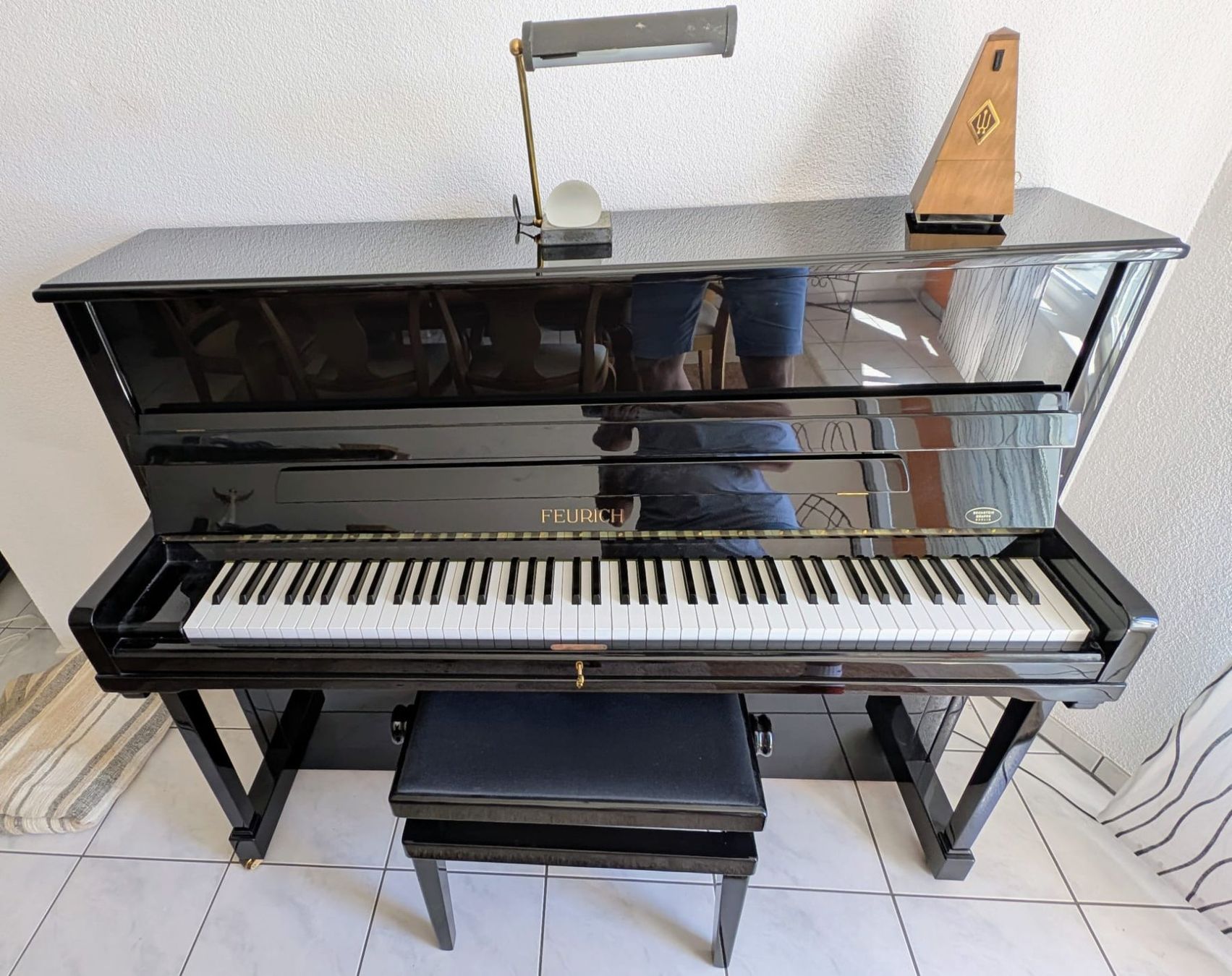 Feurich Strumenti musicali: FEURICH Klavier mit Stuhl – Usato da Amriswil venduto da Magra02