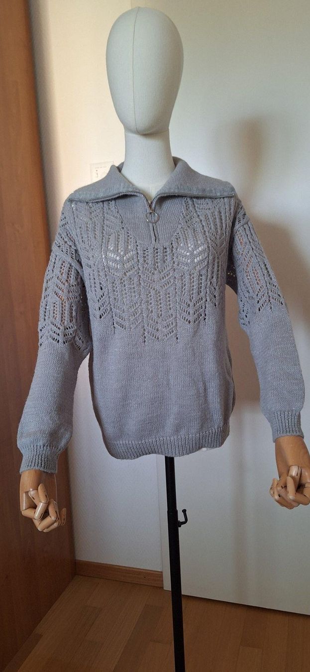 Pullover & Sweatshirts: Breal, pull gris – Neu (gemäss Beschreibung) aus Lussery-Villars von pousinete02