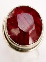Ring in Silber mit Rubin neuwertig