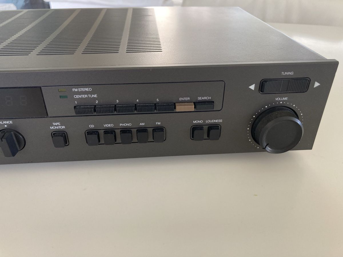 Nad Amplificatori: NAD 7020e Vollverstärker – Usato da Mörschwil venduto da Appenzell2 2