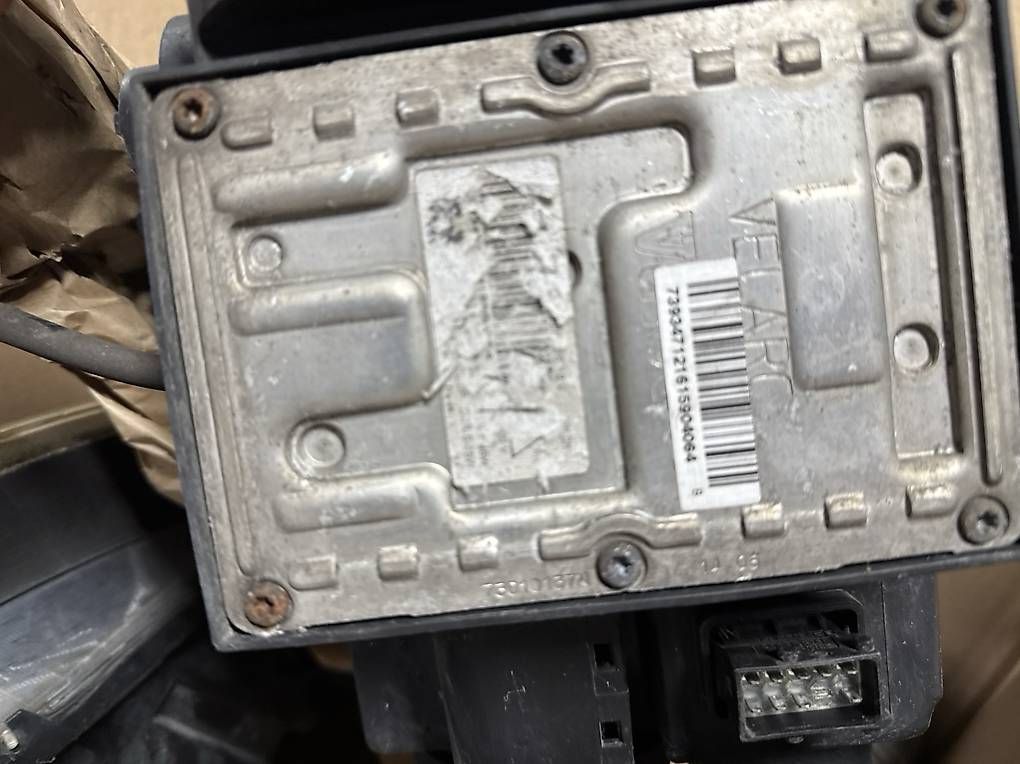 Fari: Saab 9-5 Xenonscheinwerfer  – Usato da Grenchen venduto da Berti672 3