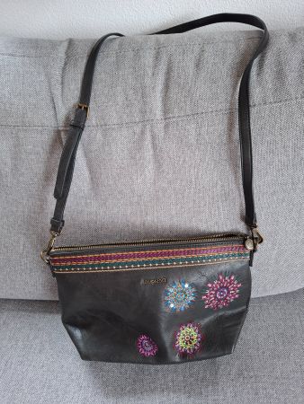 Desigual, Tasche, mit Stickereien, neu
