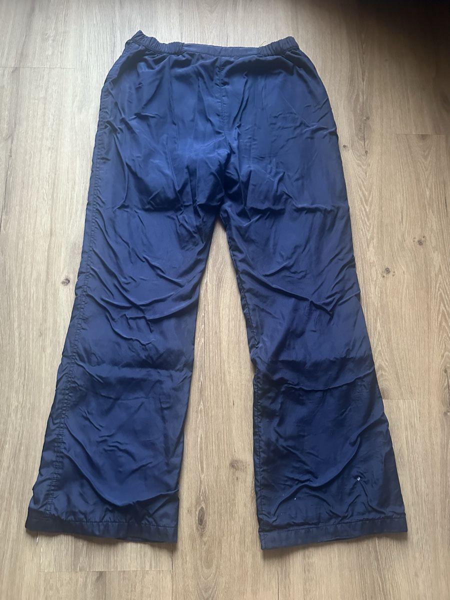 Nike Pantaloni: Nike Vintage Trainingshose  – Usato da Visperterminen venduto da manunik 1