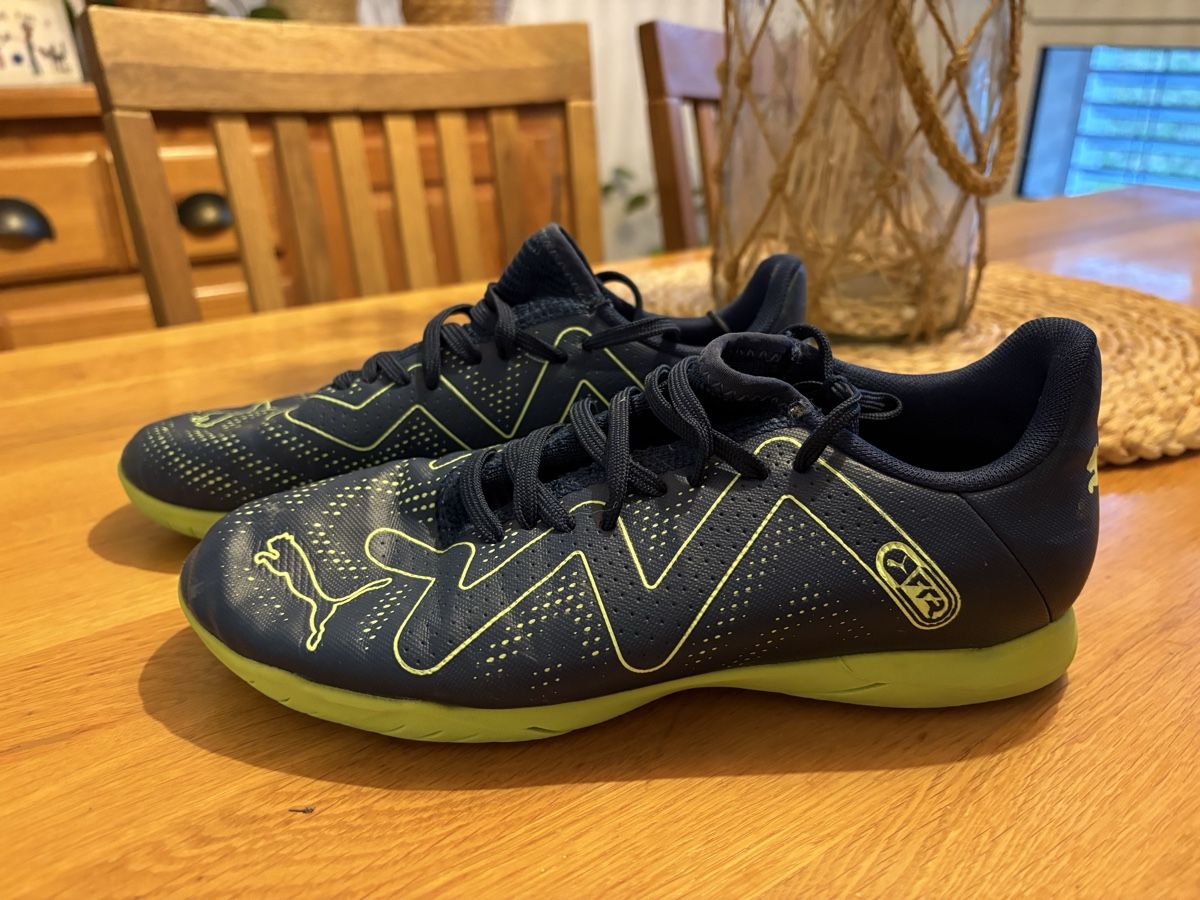 Puma Scarpe per ragazzi: Chaussures Puma taille 36 – Usato da Attalens venduto da Skorpionica 1