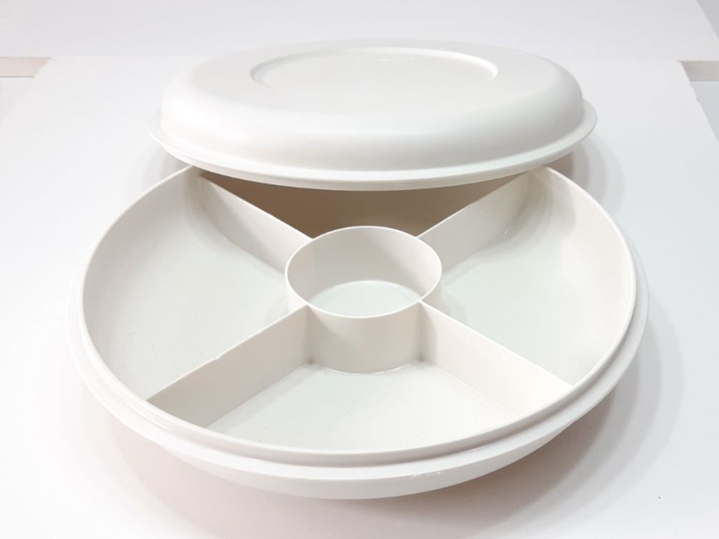 Tupperware Piatti: Vintage Apéroteller Tupperware -  Assiette apéro Tupperware – Usato da Savagnier venduto da Marderuth