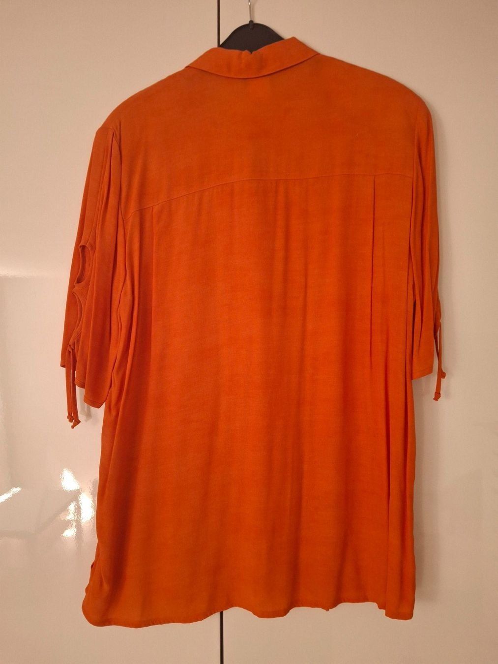 Camicette: Bluse von Chalou, Grösse 44, Orange, Neuwertig – Nuovo (secondo la descrizione) da WALTERSWIL SO venduto da thb_ybm8 4