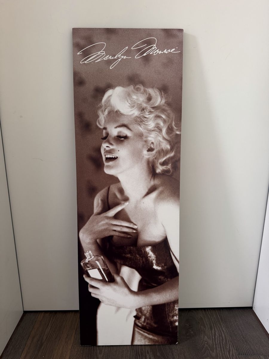 Foto & Immagini: Marilyn Monroe – Usato da Wettswil venduto da Timgstaad