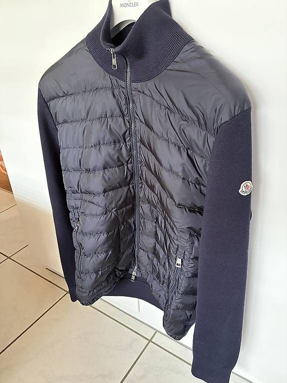 Giacche: Moncler Jacke XL – Usato da Mümliswil venduto da Tiffi1000
