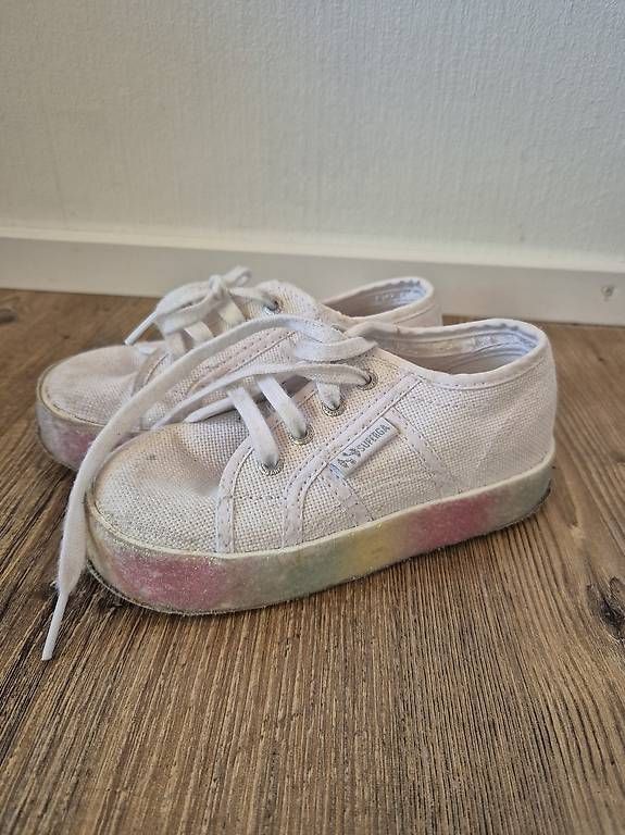 Schuhe für Jungen: Kinderschuhe Superga – Gebraucht aus Horw von arco35