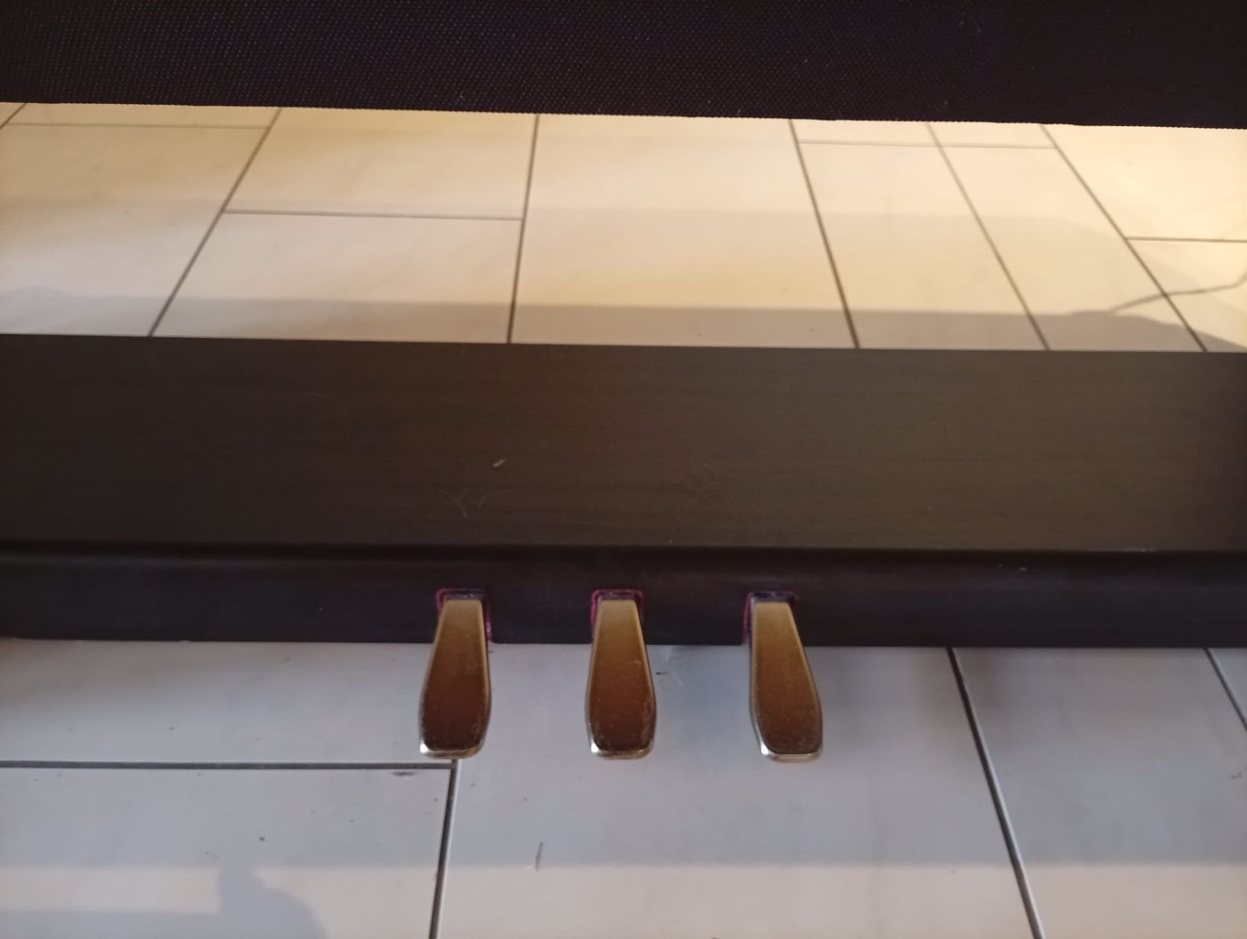 Strumenti musicali: Digital Piano Denon EP-5500, Gebrauchsspuren. – Usato da Wynau venduto da jolimeela 9
