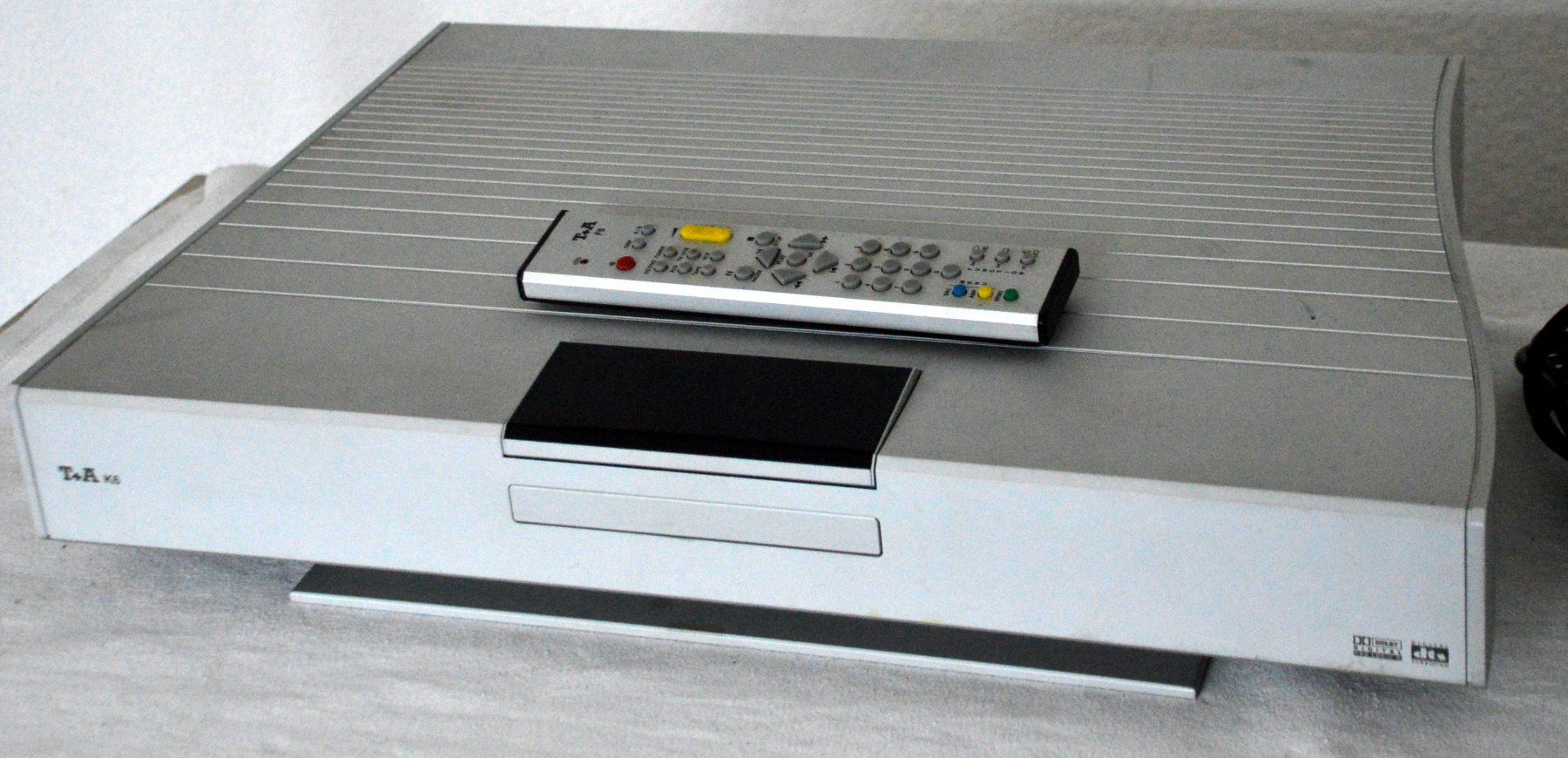 T+A Ricevitori: T+A K6 5.1 DVD Surround Receiver – Usato da Collonges venduto da arashee 3