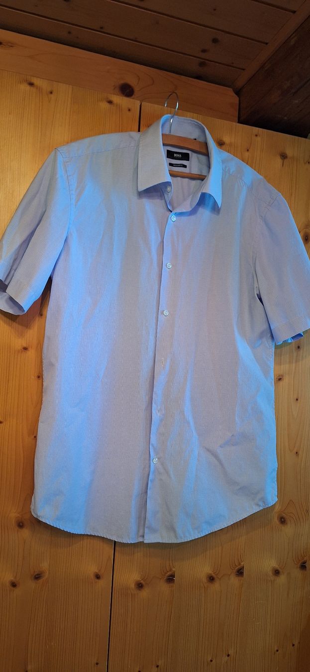 Hugo Boss Camicie: Hugo Boss Herrenhemd Gr. 41 – Nuovo (secondo la descrizione) da Männedorf venduto da Livingston 2