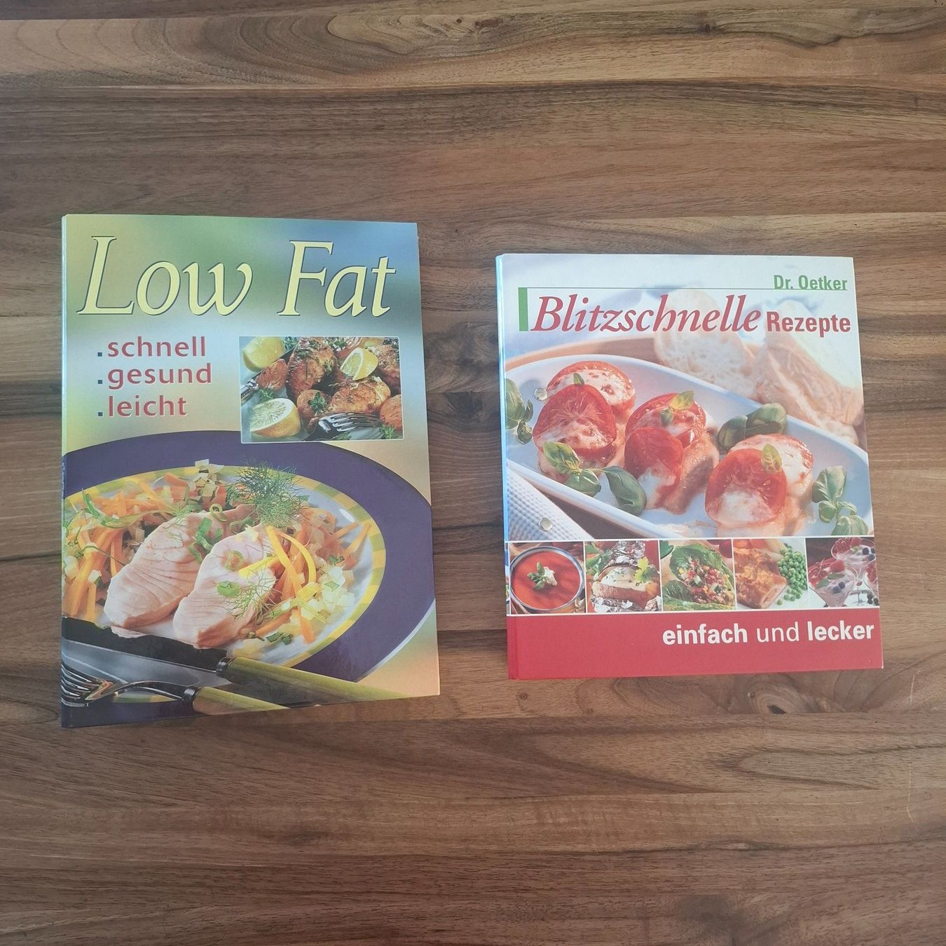 Libri: Rezepte von Dr. Oetker, Ordner, 2 Stk. – Nuovo (secondo la descrizione) da Sisseln AG venduto da Tropea4334