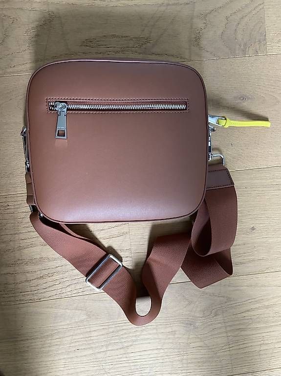 Taschen für Damen: Vivi Mari crossbody bag – Gebraucht aus Solothurn von BaSiMa2017 2