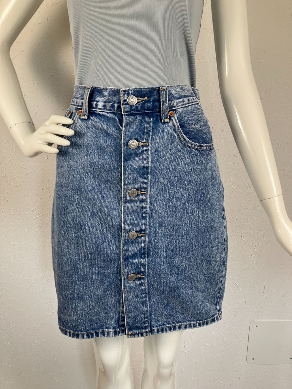 Levi's Gonne: Levi's Mom Jeansjupe W28 – Usato da Laupen ZH venduto da kar_lfz6 1