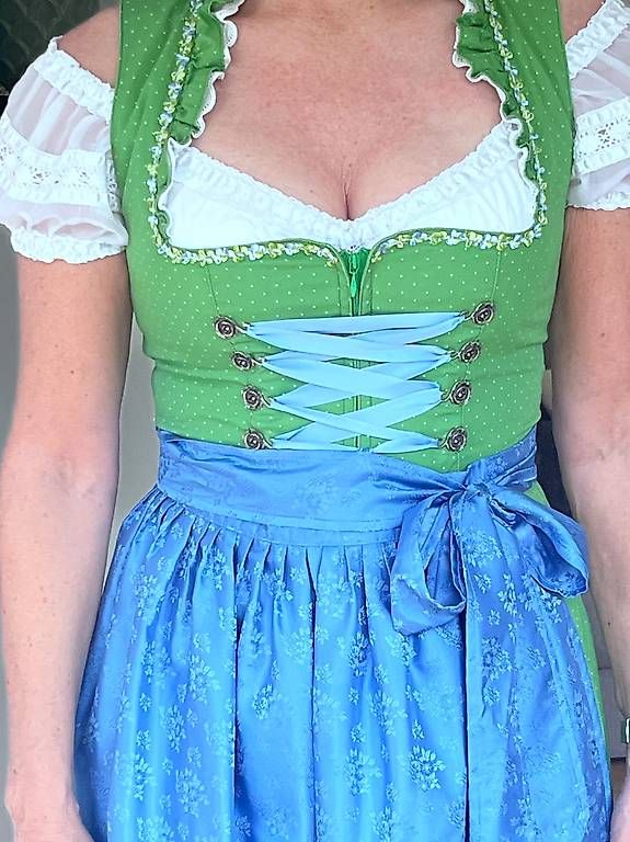 Kleider: Dirndl Midi Grösse 38 – Gebraucht aus Horgen von pet_t996 1