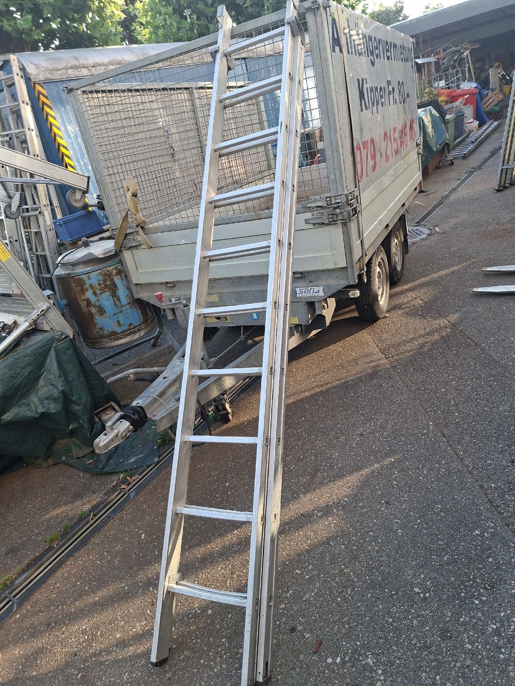 Scale: Ausziehbare Leiter Aluminium 2-teilig – Usato da Grossdietwil venduto da hufi10 1