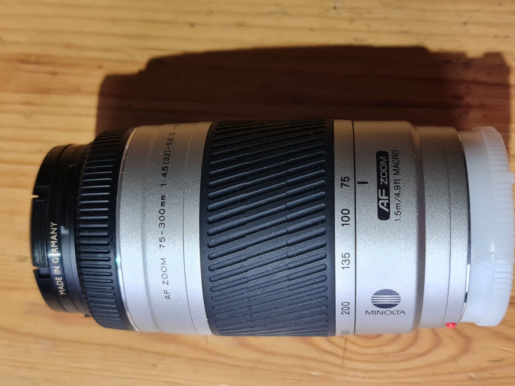 Minolta Obiettivi: Minolta AF Zoom 75-300mm Objektiv – Usato da Winterthur venduto da Hai6