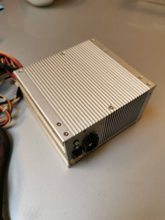 Elektronikbauteil: Netzteil - silent - komplett passiv gekühlt – Gebraucht aus Zollikofen von Macmax3