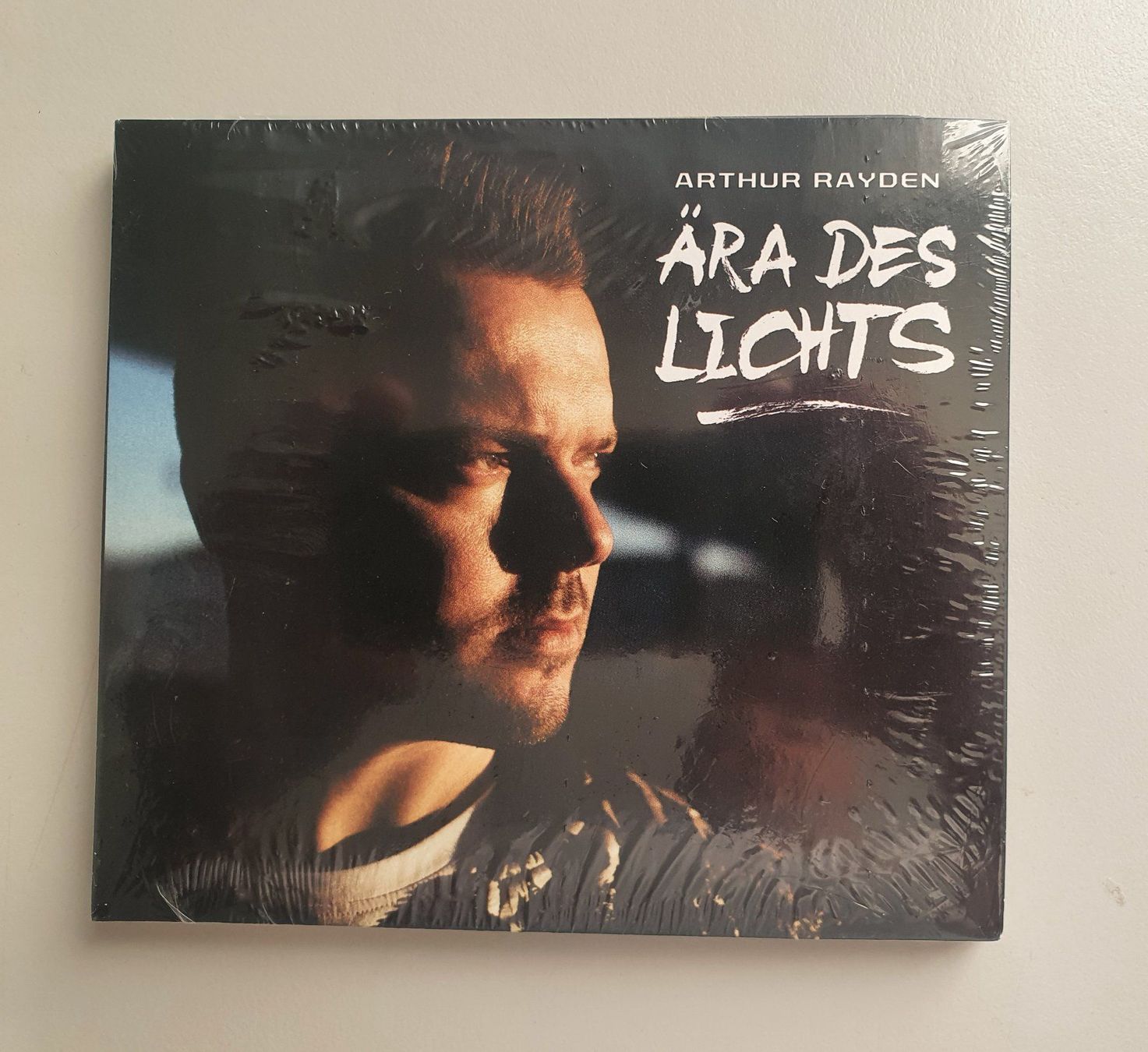 CD: Arthur Rayden "Ära des Lichts" Deutsch Rap CD – Usato da Zürich venduto da haitimarasa