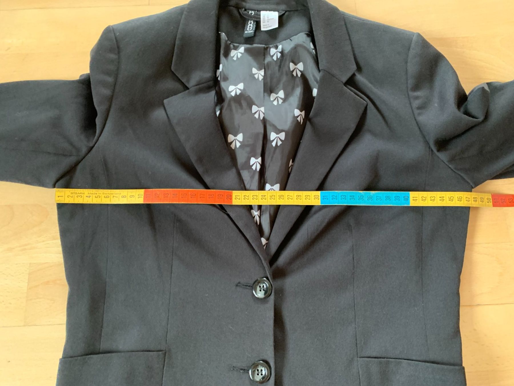 H&M Giacche: H&M DIVIDED Damen Blazer, Gr. 40, Schwarz – Usato da Worb venduto da farben20zauber 4