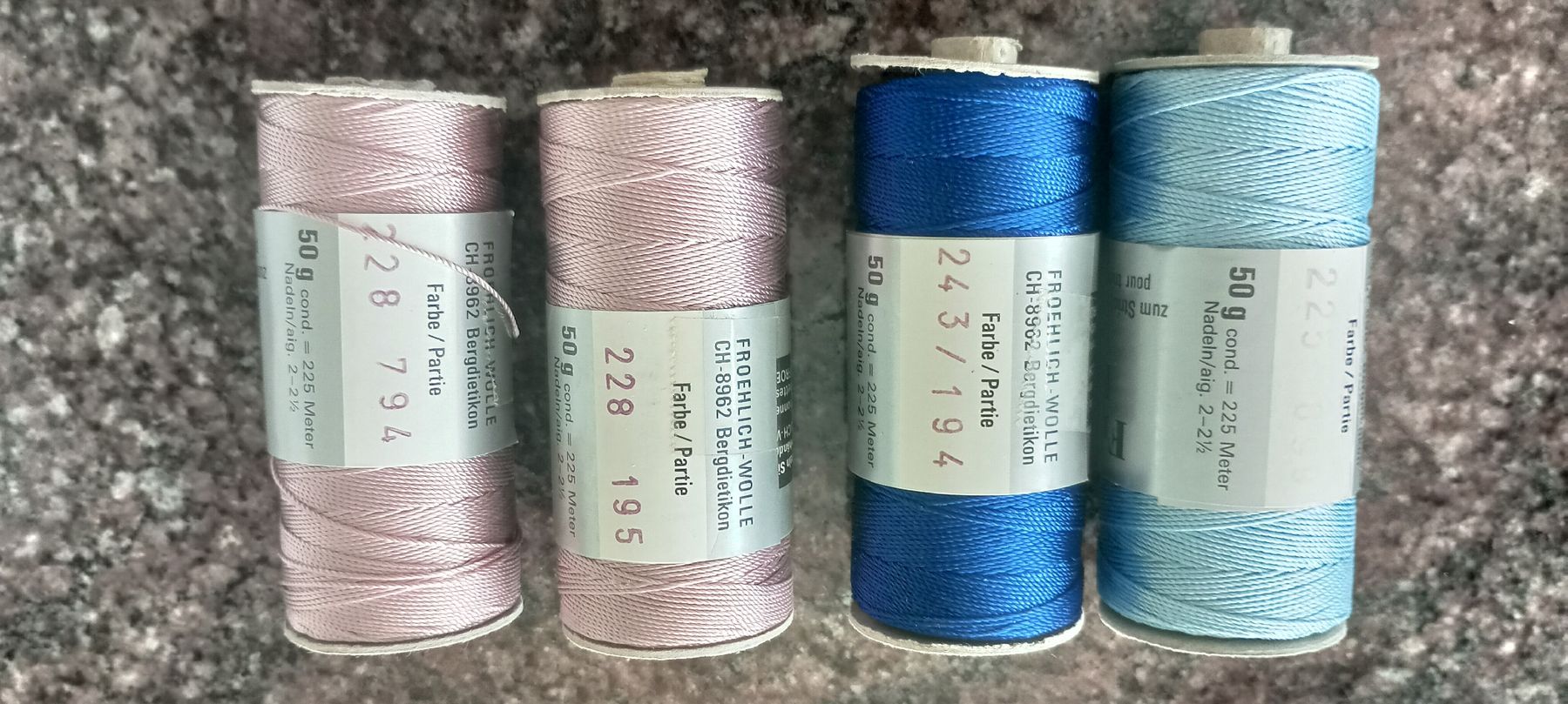 Lana: Froehlich Rococo Viscose Garn, 4 Spulen – Nuovo (secondo la descrizione) da Langnau i. E. venduto da Bebatta 1