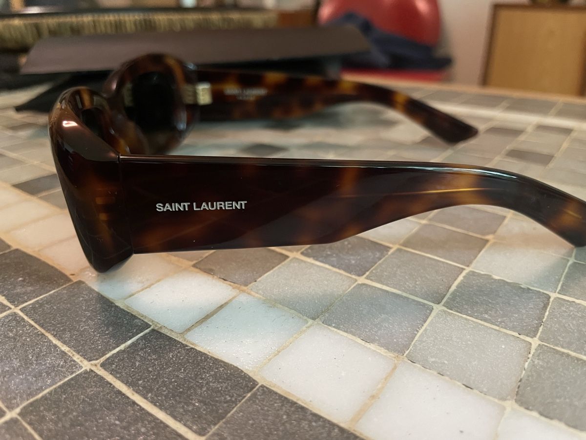 Saint Laurent Occhiali & Lenti: SAINT LAURENT Lunettes de soleil SL 809 – Nuovo (secondo la descrizione) da Grand-Lancy venduto da PirloGT 2