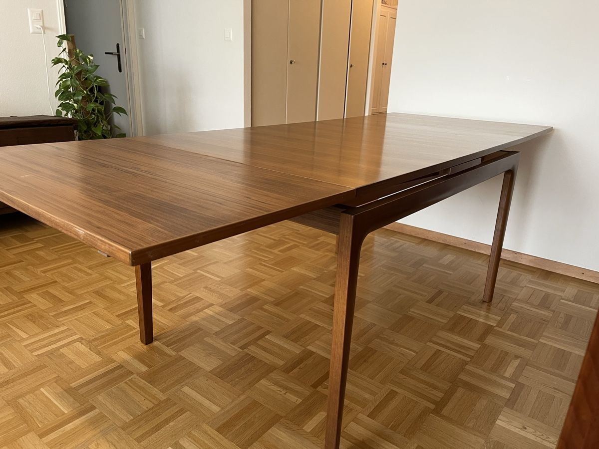 Tavoli: Midcentury Esstisch aus Holz – Usato da Nidau venduto da her_8jrt