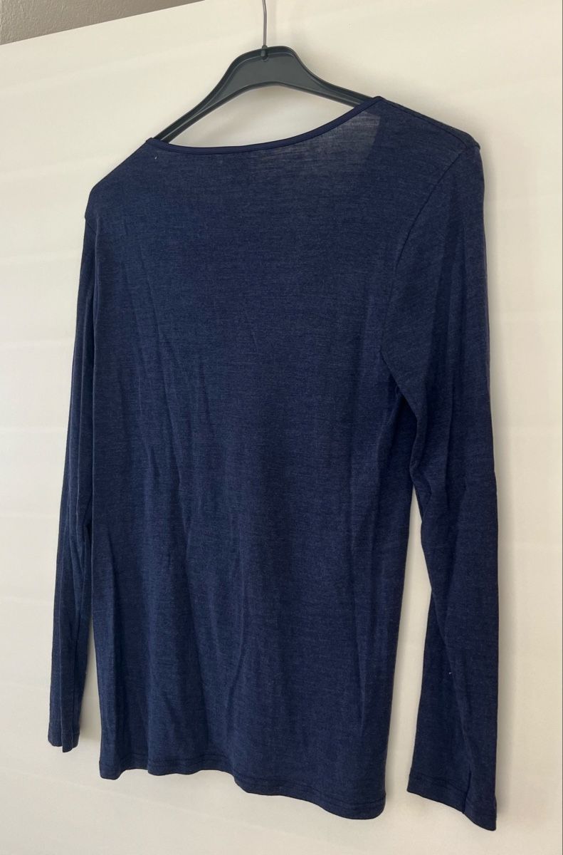 Top: Haut près du corps style intimissimi – Nuovo (secondo la descrizione) da Neuchâtel venduto da Ariane_vn00 1