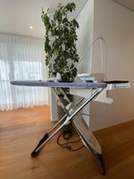 Dampfbügeleisen Laurastar S5a mit Bügelbrett und Zubehör