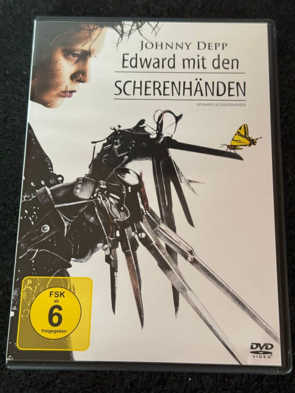 Tutti i DVDs: Eduard mit den Scherenhänden DVD DE/EN Jonny Depp – Usato da Fribourg venduto da tschjoly