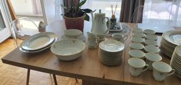 Service de table complet en porcelaine, marque Nakitore