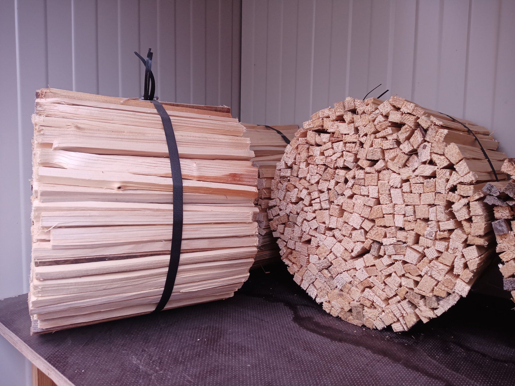 Articoli in legno: Anfeuerholz Brennholz – Nuovo (secondo la descrizione) da Entlebuch venduto da Muesli05 3