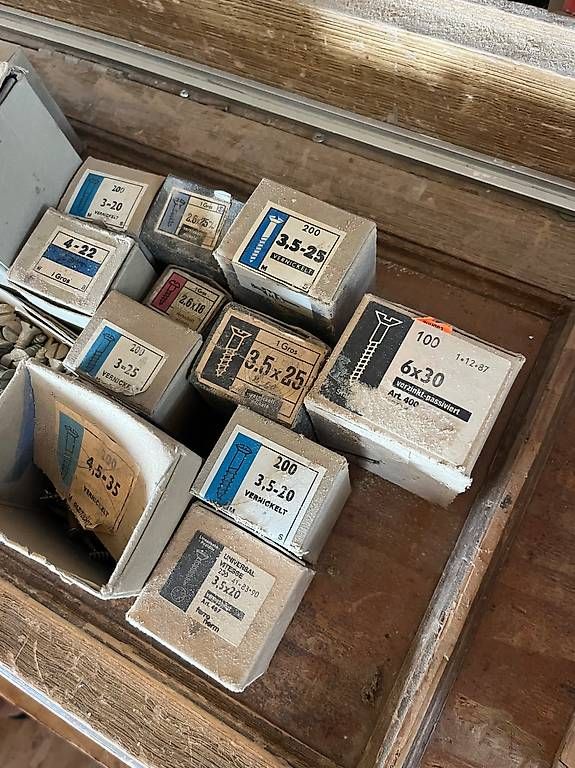 Alle Werkzeuge: Schlitzschrauben  – Gebraucht aus Unterterzen von bar_vvm6 2