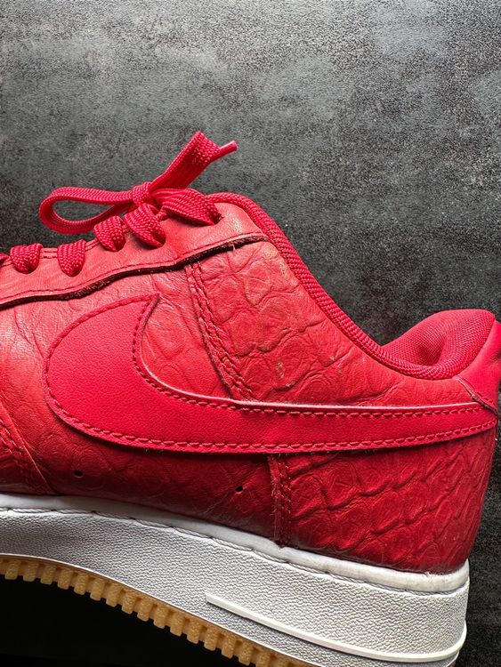 Air force 1 clearance low lv8 red python