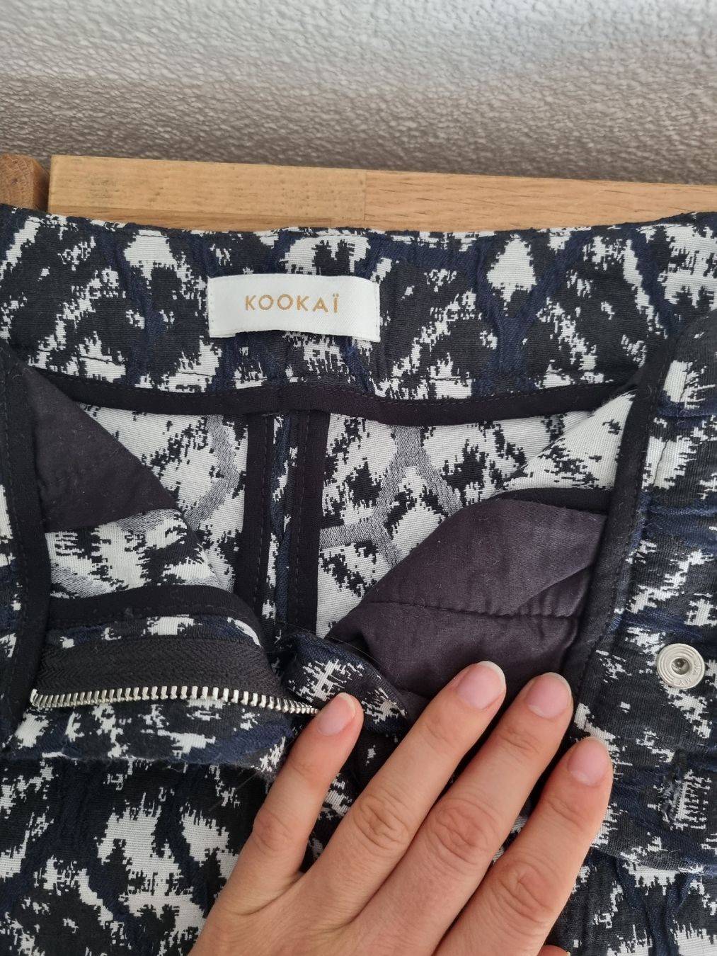Kookai Pantaloni: short kookai – Nuovo (secondo la descrizione) da Pont de la morge venduto da tatianar96 1