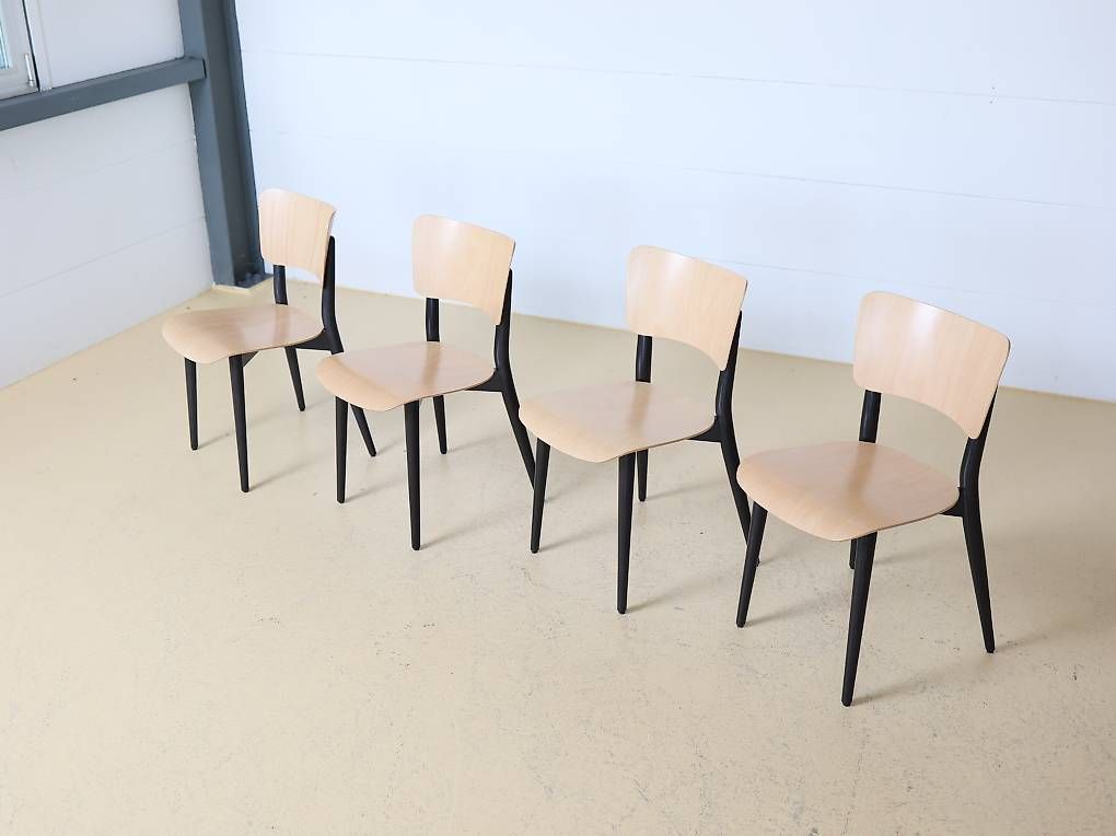 Stühle: 4 Kreuzzargen Stühle von Max Bill, WB Form – Gebraucht aus Meinisberg von atelier_TILIJA 2