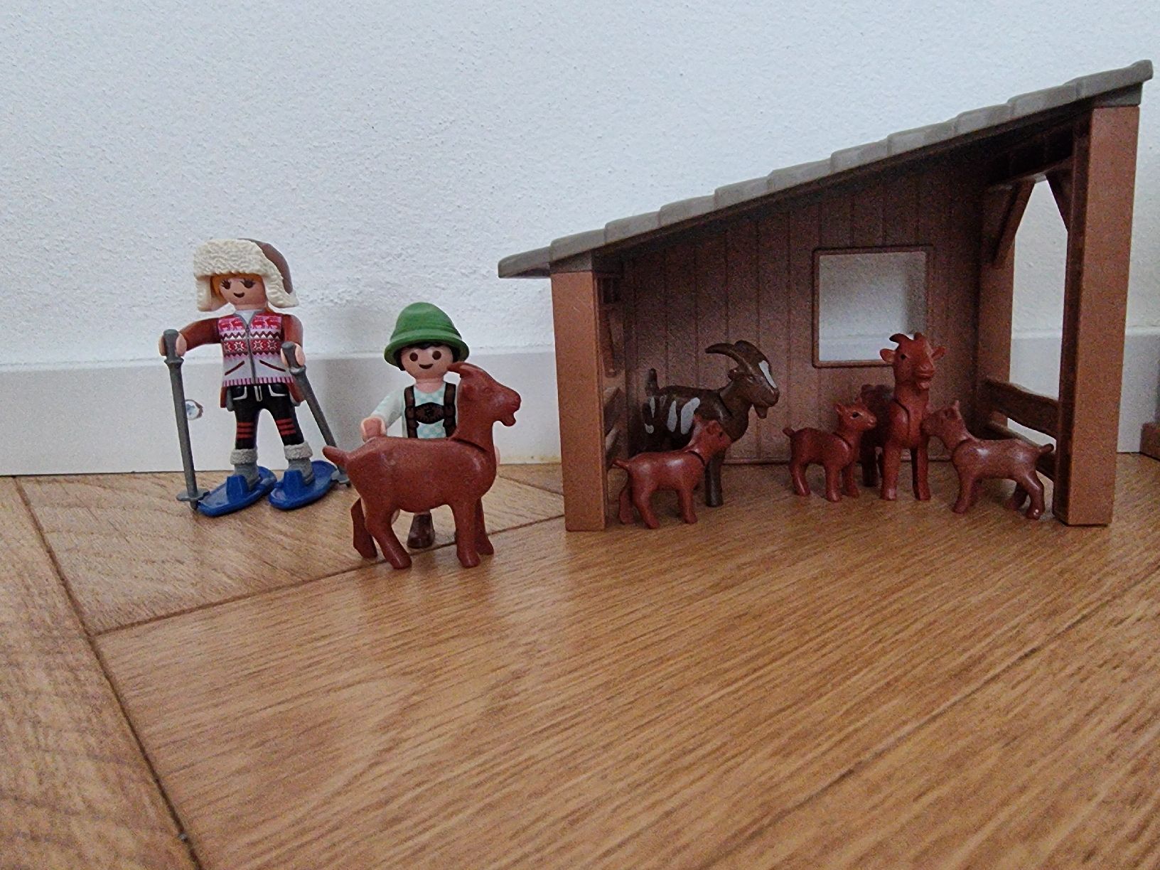 Playmobil Jouets: Playmobil Alphütte mit Zubehör – D'occasion à Sachseln par Oberhuiser 1