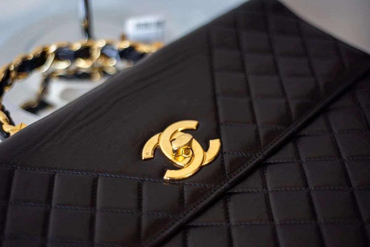 Chanel Taschen: CHANEL 24H BAG – Gebraucht aus Ligornetto von Ksela 8
