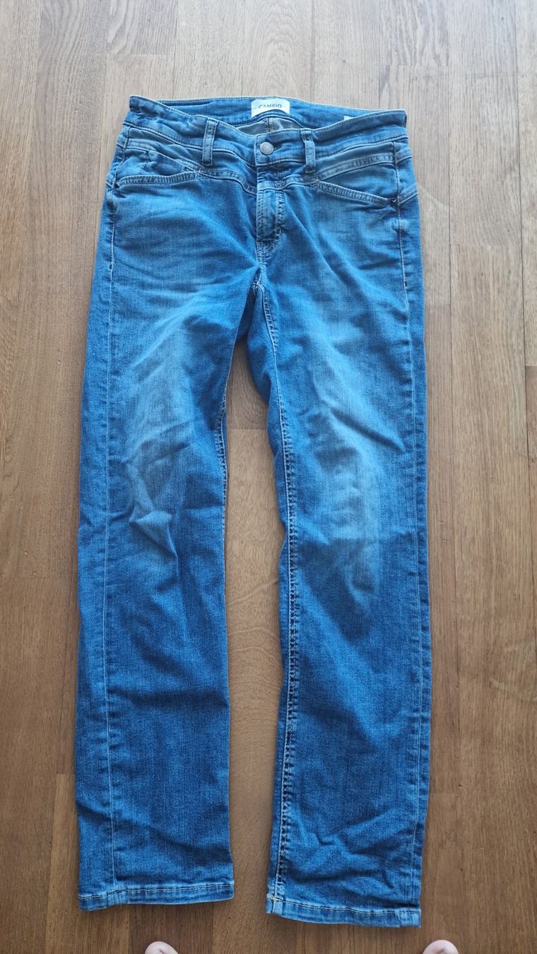 Cambio Jeans: Cambio Jeans – Usato da Kerns venduto da onewayticket