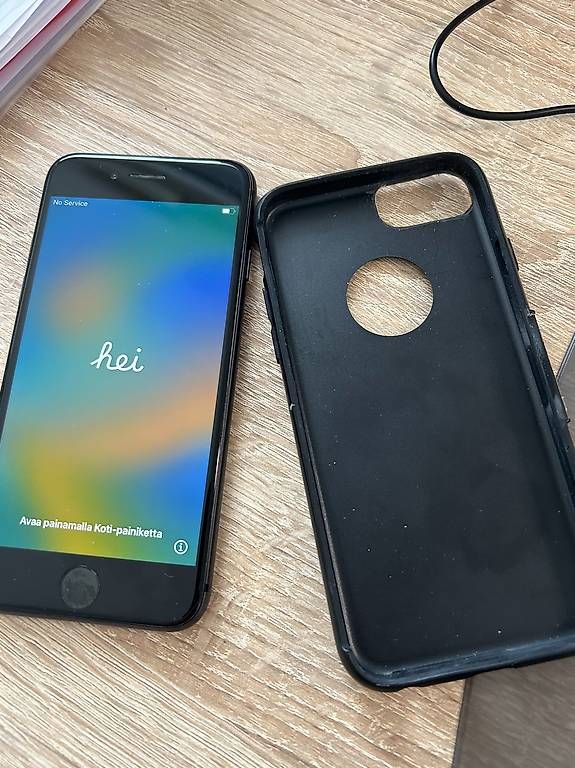 Telefoni cellulari / Smartphones: Iphone 8 256 Go – Usato da Boudry venduto da Stef71