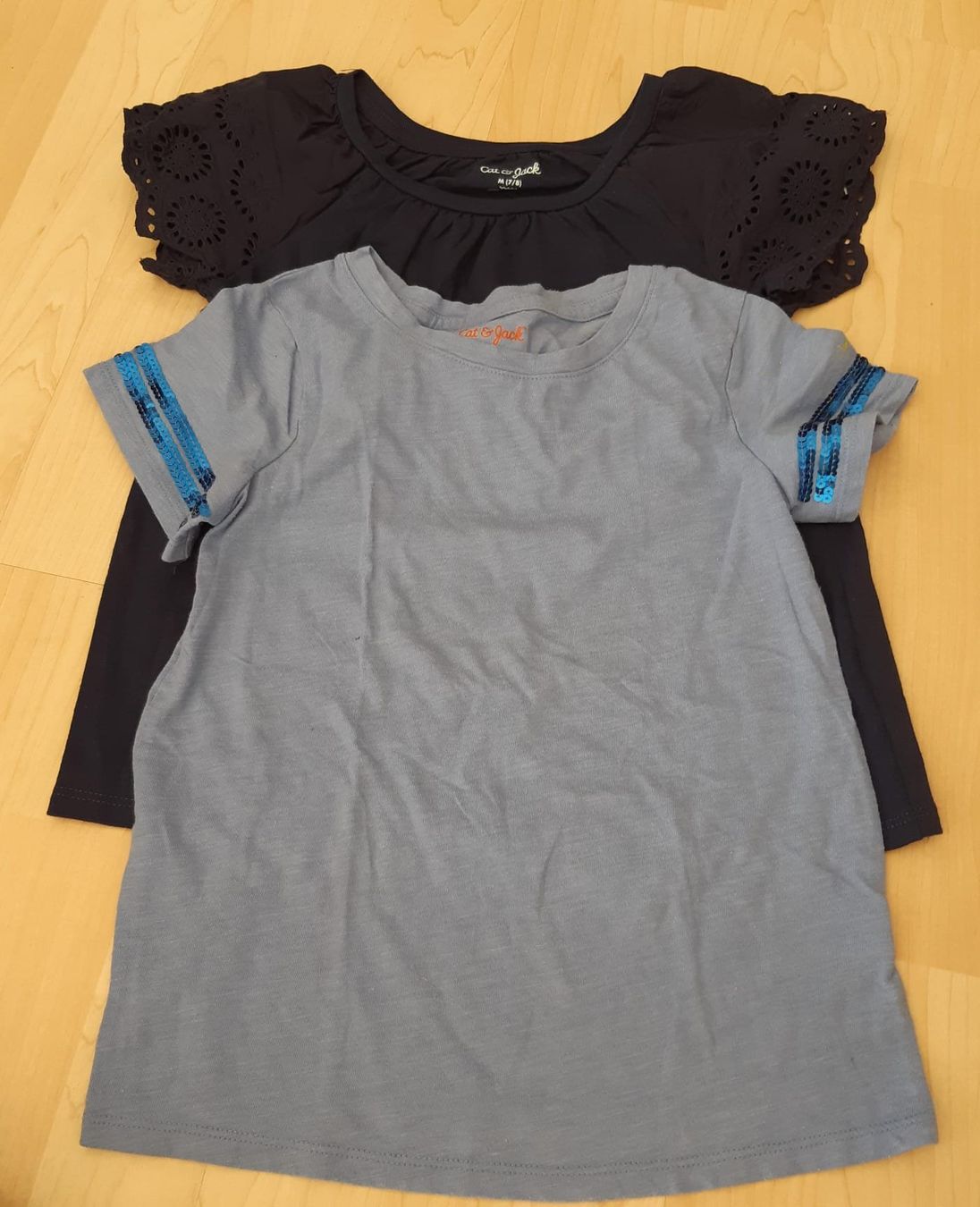 Camicette, T-shirt & Top: Mädchen Blusen, Gr. M 7-8-Jährige, Marke: CAT & JACK – Usato da Sachseln venduto da volvoc70