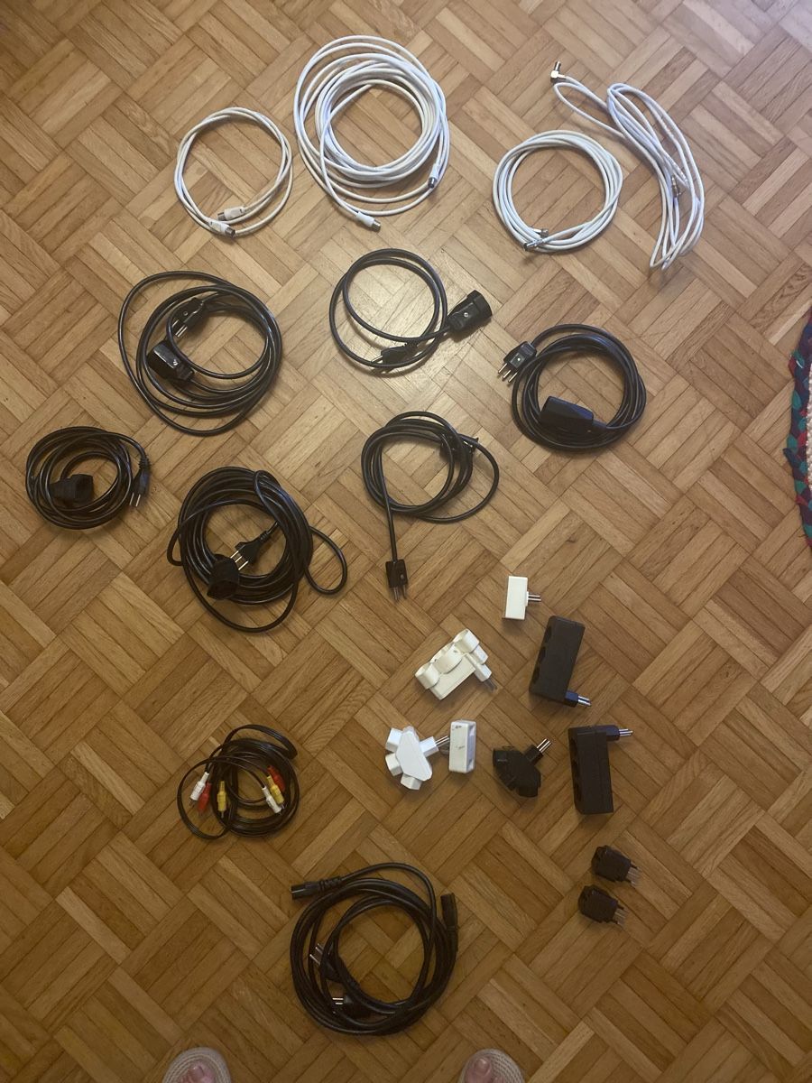 Cavi: Kabelrolle und div.Kabel /Stecker – Nuovo (secondo la descrizione) da Langenthal venduto da flower101 2