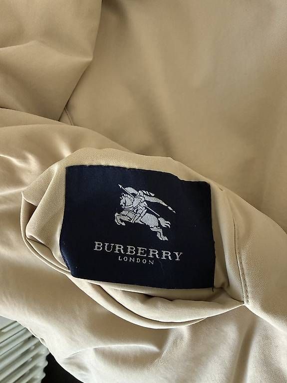 Giacche: Giacca originale Burberry – Usato da Chiasso venduto da cad_w8yz 2